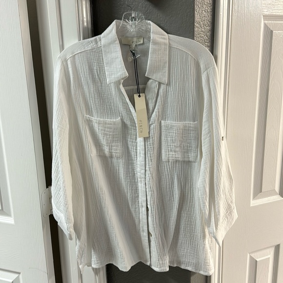 Pinch button up blouse - Picture 1 of 8